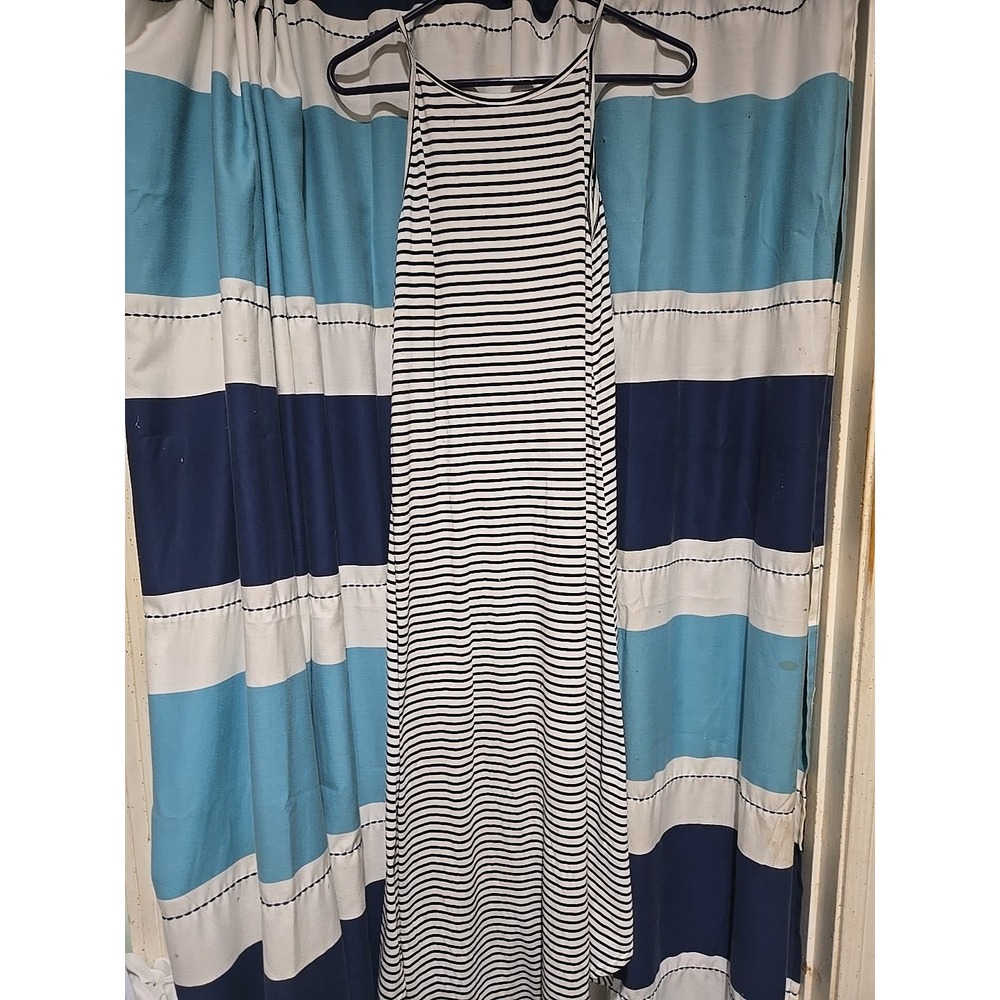 floor length dress Large